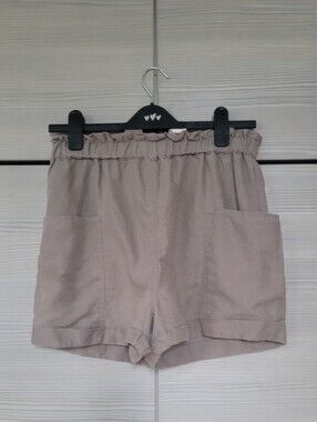 New Aritzia Wiilfred Free Linen blend Paperbag Shorts,Taupe,M